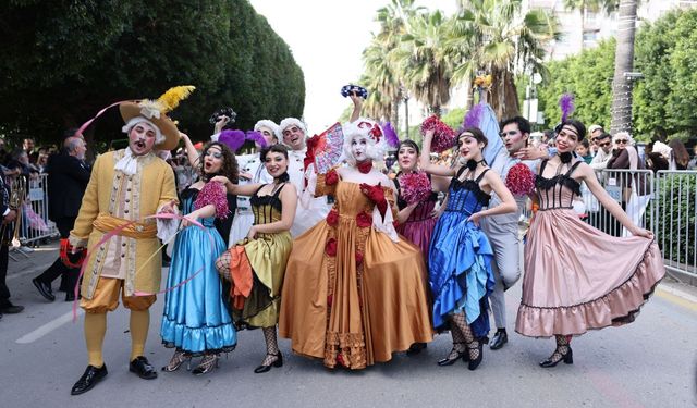 Karnaval Bitti, Etkisi Bitmedi! Adana’ya Yoğun İlgi