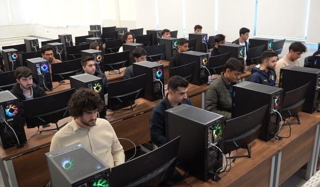 Yapay Zekâda Adana İmzası: ATÜ, Türkiye Sıralamasında Zirveyi Zorluyor!