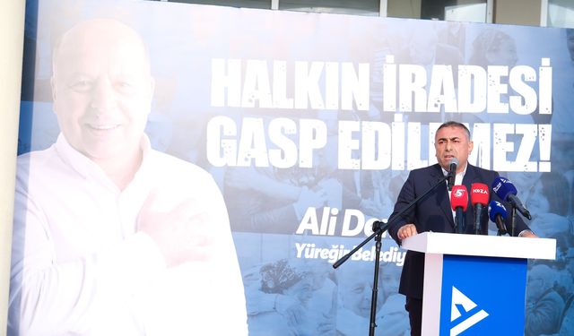 Yüreğir'de İrade Nöbeti: Uzaklaştırma Kararına Karşı Binler Tek Yürek Oldu!