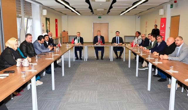 Adana’da Önemli Toplantı: Göç ve Uyum Masaya Yatırıldı