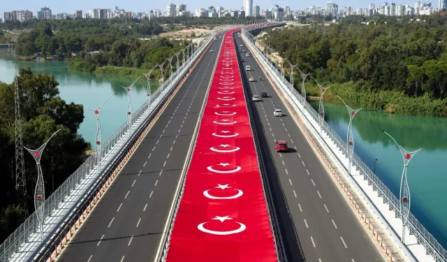 15 Temmuz Şehitler Köprüsü Işıl Işıl Olmalı