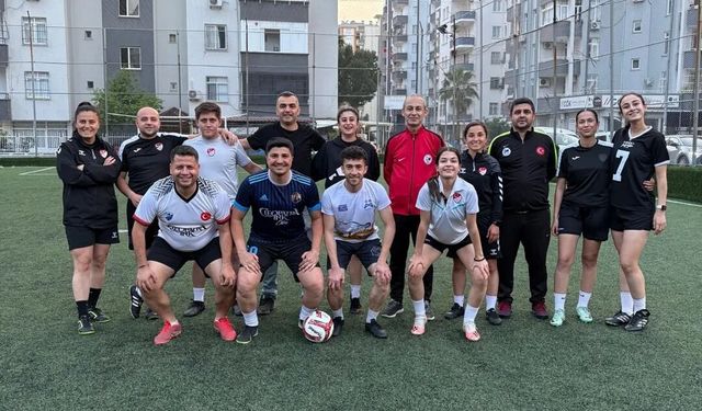 Önce Testten Geçtiler, Sonra Rakip Oldular