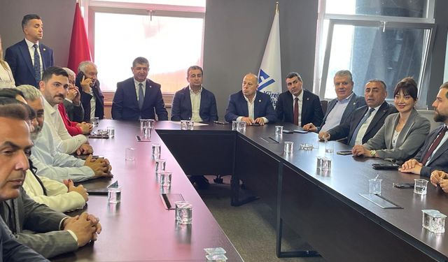 Başkanvekili Seçildi, CHP Harekete Geçti! Devir Teslim Hazırlığı