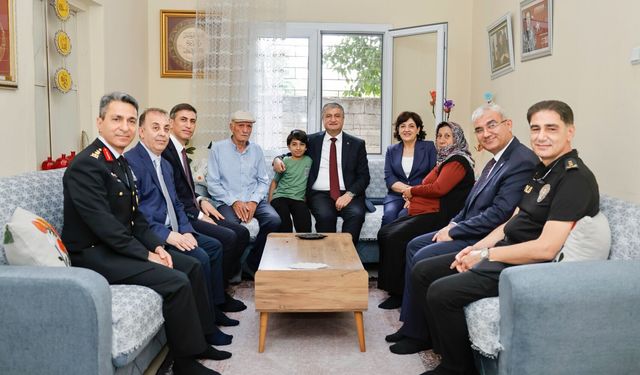 Adana Valisi Mustafa Yavuz’dan Şehit Ailelerine Anlamlı Bayram Ziyareti