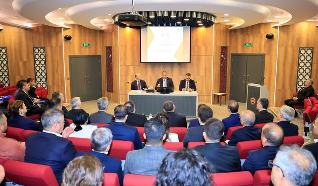 Adana'da Sokak Hayvanları Zirvesi