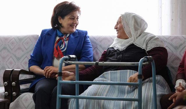 Süreyya Yavuz’dan şehit Annelerine Anneler Günü Ziyareti