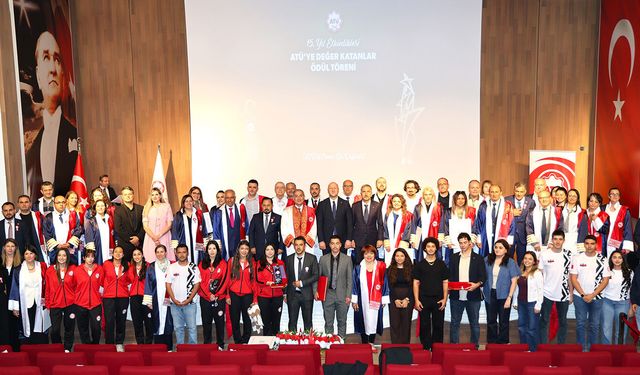 ATÜ’de 15. Yıl Coşkusu: “ATÜ’ye Değer Katanlar” Ödüllendirildi