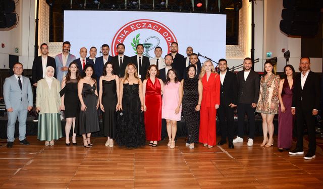Adana Eczacı Odası'ndan 70. Yıla Özel Görkemli Balo