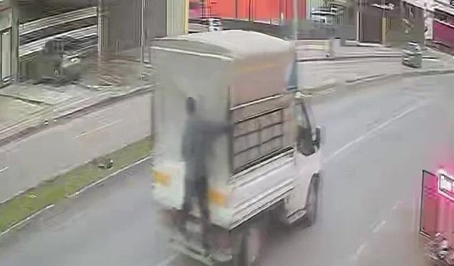 Adana'da Akılalmaz Hırsızlık: Kamyonetten 40 Kilo Et Çaldıklar
