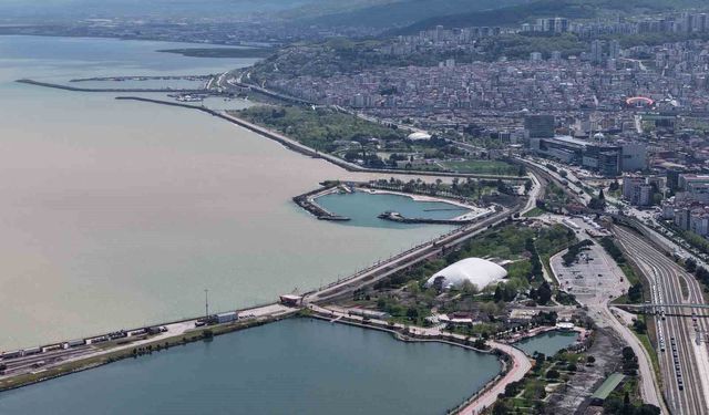 Mayıs yağmurları Karadeniz'i çamura boyadı