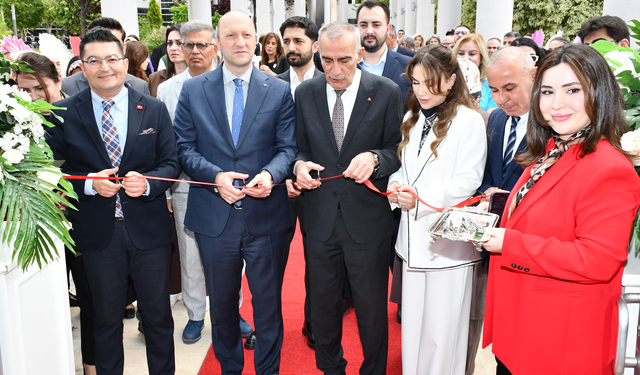 Hem Sanat Hem Gelecek İçin “Mucize Hayat Ağacı”