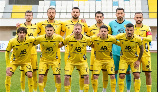 Adana 01 FK’da Renk Değişikliği Gündemde: Taraftarın Talebi Yönetim Masasında