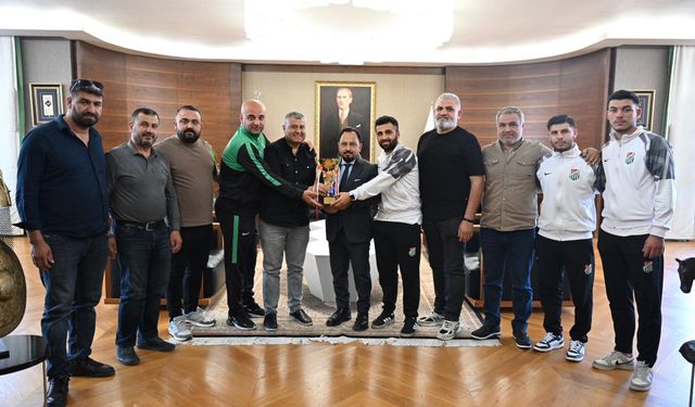 Sarıçam’da BAL  Sevinci