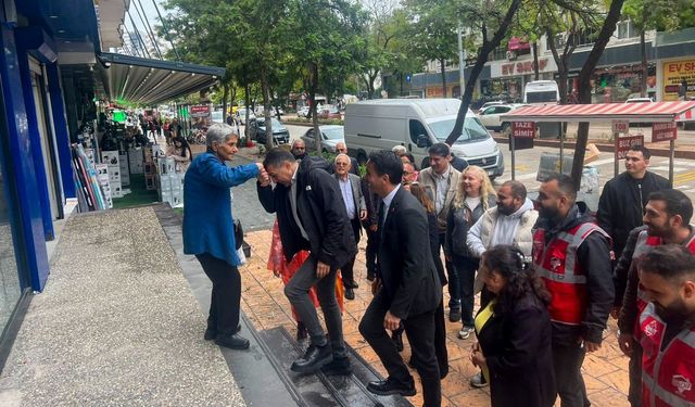 CHP Adana’da "İktidar" Düğmesine Bastı: 15 İlçede Kapı Kapı Geziyorlar!