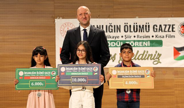 Adana’da Gazze Temalı Yarışmada Ödüller Filistin’e Bağışlandı