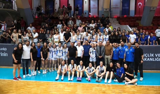 Kadir Özdemir: "Adana'nın Buna İhtiyacı Varmış"