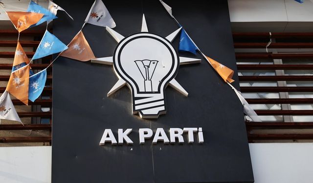 AK Parti Adana'da Kritik Gün: Yeni İl Başkanını Belirleyecek Temayül Yoklaması Başlıyor