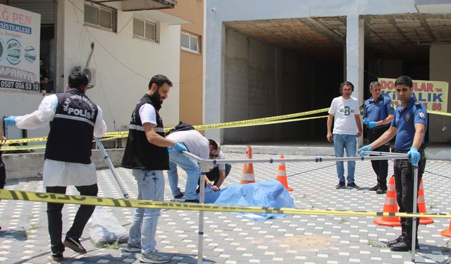 Sarıçam'da Emekli Polis Baba Oğlunu Vurdu