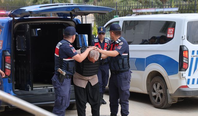 Adana’da Husumetli Olduğu Baba ve Oğlunu Öldüren Zanlı Yakalandı
