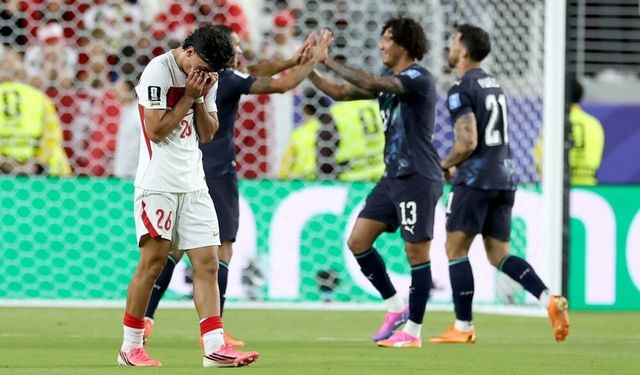 Dünya Kupası Hayali Sona Erdi! Milli Futbolcuların Gözyaşları Gündem Oldu