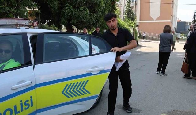 Kozan’da YKS Heyecanı: Biri Hayaline Koştu, Biri Öğrencilerine Örnek Oldu