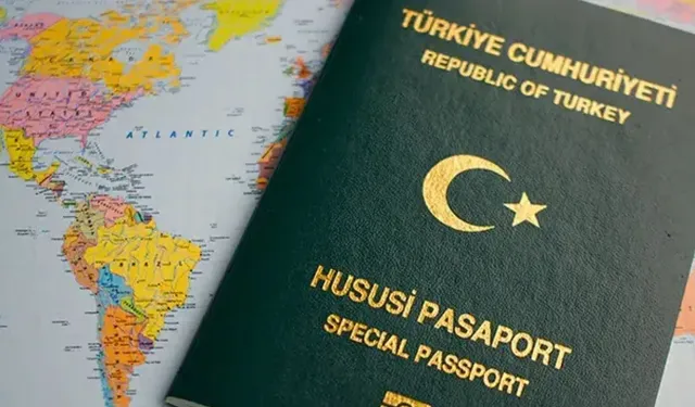 Yeşil Pasaportla Seyahat Kalkıyor mu? Resmi Yanıt Geldi