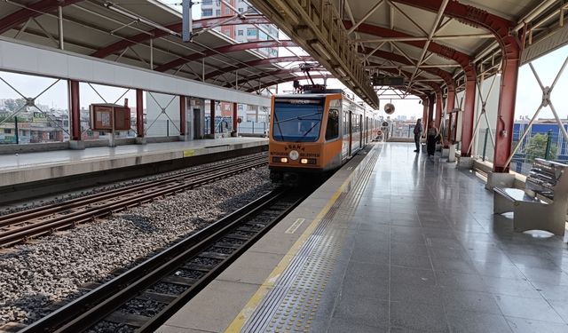 Adana'nın Bitmeyen Metro Sorunu! Vatandaş Çözüm Bekliyor