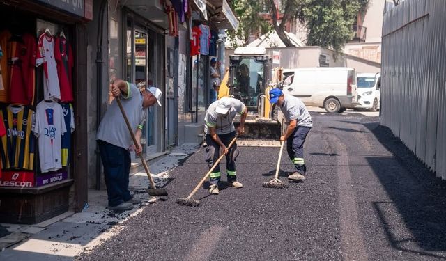 Seyhan Belediyesi'nden İlçe Genelinde Yol Seferberliği Sürüyor
