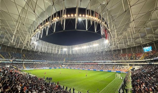 Taraftarlardan “Yaşasın Demirspor” Yürüyüşü