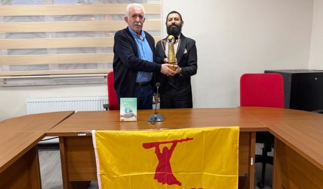 Akif Manaf’a “Eşitlik ve Barış Ödülü” Takdim Edildi
