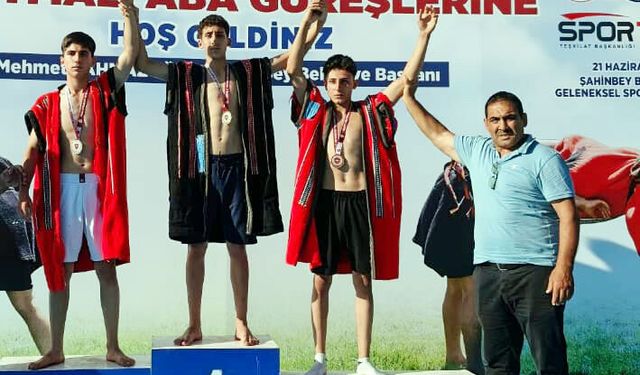 Aba Güreşinde Adana Rüzgarı:  İki Türkiye Şampiyonluğu Birden