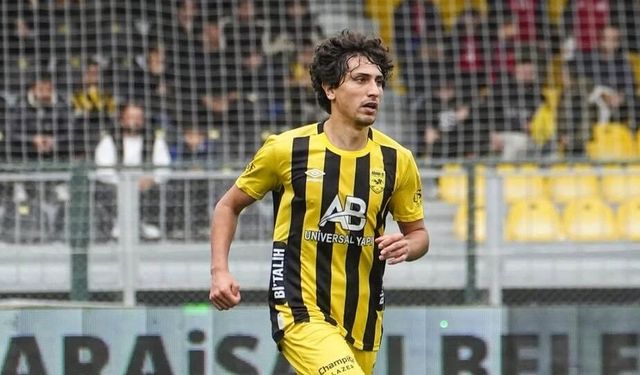 Adana 01 FK'nın Eski Futbolcusu Trabzon'a İmza Attı