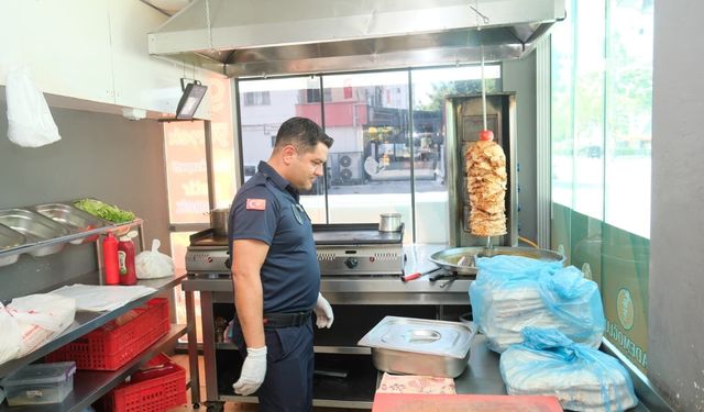 Hijyen Alarmı! Ceyhan'da Döner İşletmelerine Sıkı Kontrol