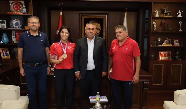 Güngör Geçer, Avrupa Şampiyonu Sporcuları Ağırladı