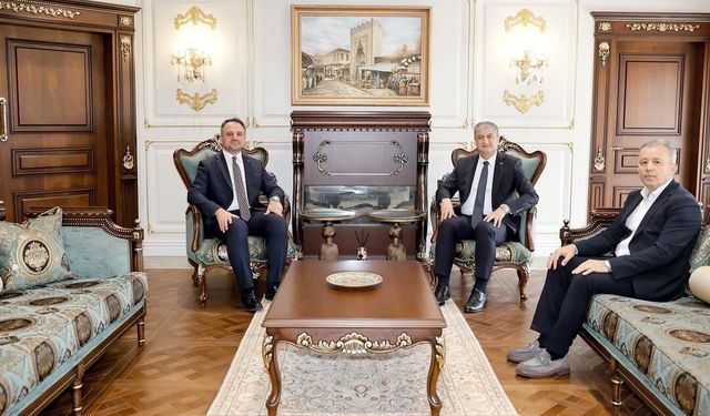 Gençlik ve Spor Yatırımları Adana'da Masaya Yatırıldı