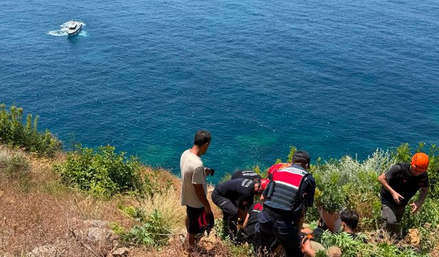 Uçurumdan Düştü, 7 Saat Sonra Kurtarıldı... Acı Haber Hastaneden Geldi