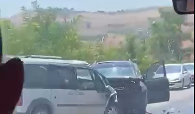 Adana-Karaisalı Otoyolu'nda Feci Kaza: Yaralılar Hastaneye Kaldırıldı