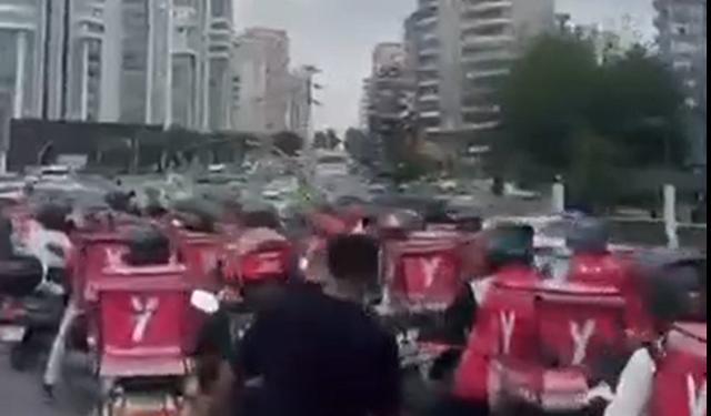 Adana'da Site Güvenliği ile Moto Kurye Arasında Kavga: Kuryeler Eylem Yaptı