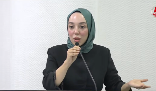 Seyhan Meclisi'nde Sert Tartışma! AK Partili Çınar'dan Belediye Yönetimine Peş Peşe Sorular