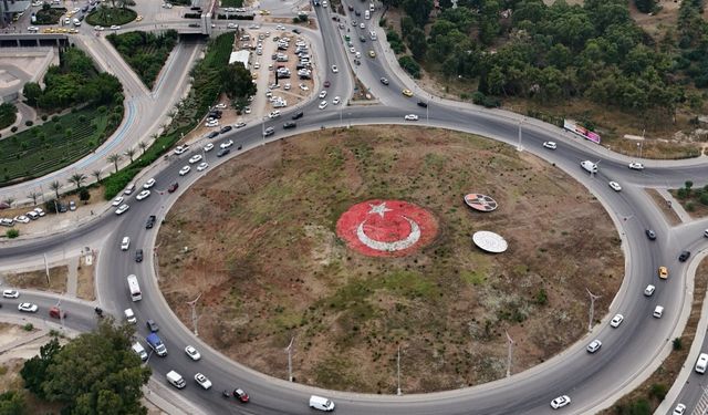 Adana Şehir Hastanesi Önündeki "Akıllı" Kavşak Sınıfta Kaldı