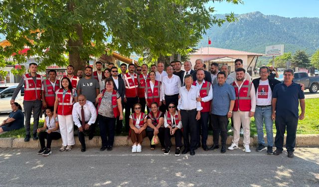 Özgür Özel'in Adana Programı Öncesi Tekir'de Hareketlilik! CHP'liler Bir Araya Geldi