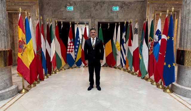 Aytek, Uluslararası Zirvede Konuştu: "Soykırım Bitmeden Barış Olmaz"