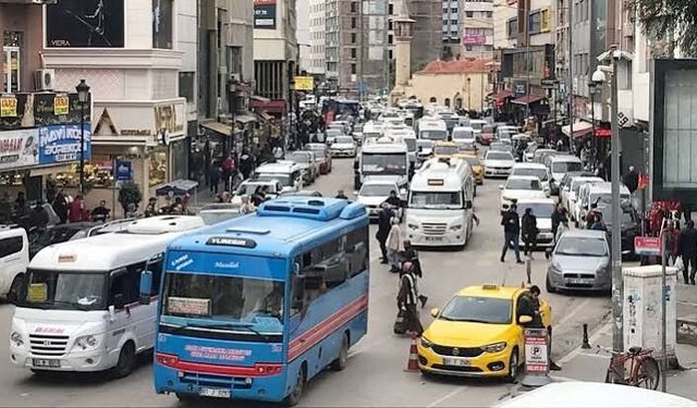 Adana'nın Ulaşım Çilesine Uzmanlardan 5 Maddelik Çözüm Reçetesi
