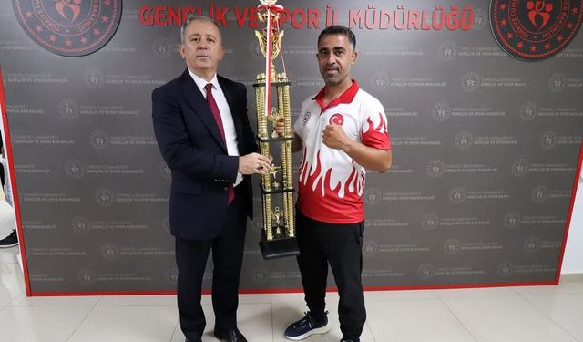 Mustafa Loğoğlu'ndan Başarılı Sporculara Tebrik