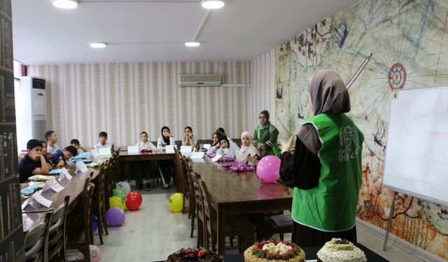 Adana İHH'den Yetim Çocuklara Yaz Kursu