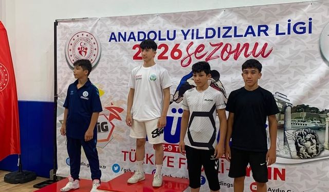 Adanalı Güreşçilerden 4 Madalya