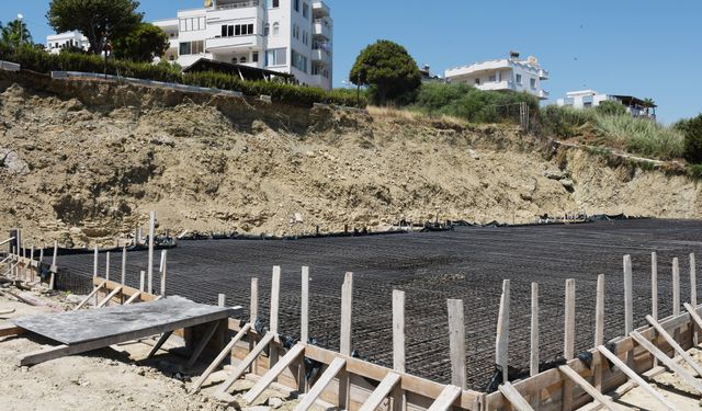 Karataş’ta 21 Yıllık İşgal Yeniden Hortladı: Mavi Yunus Sitesi’nde Peşkeş İddiası!