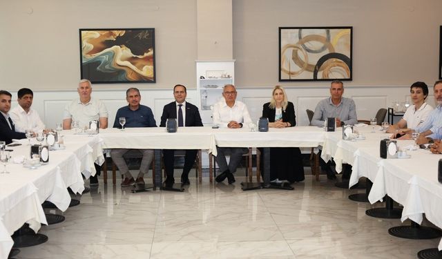AOSB'de Üniversite-Sanayi İş Birliği İçin Stratejik Zirve