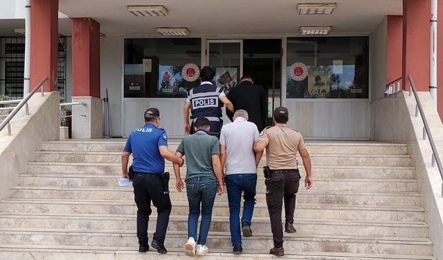 Adana’da Uyuşturucu Operasyonu: 2 Bin 117 Hap Ele Geçirildi