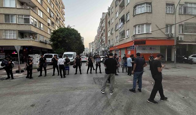 Adana’da Şafak Operasyonu! Alparslan Kuytul’un Evinde Polis Arama Yapıyor